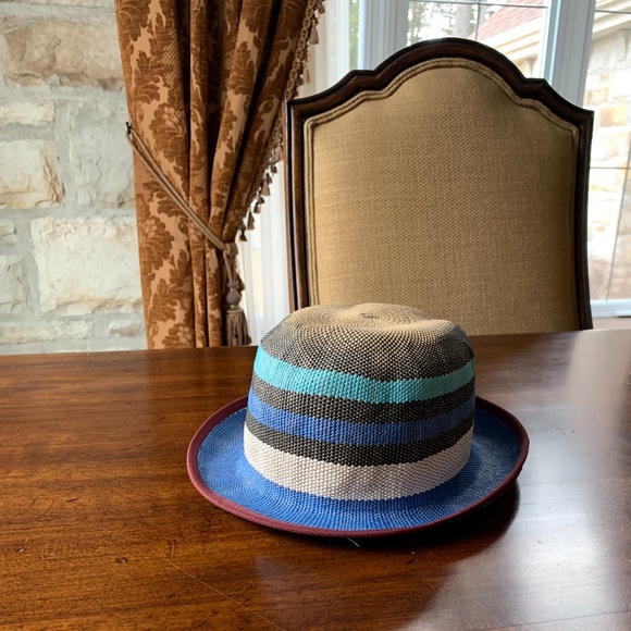 BCBGMaxAzria Hat O/S - Picture 2 of 9